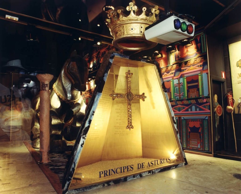 Instalación interior Príncipes de Asturias Pabellón de Asturias Expo 92 Sevilla