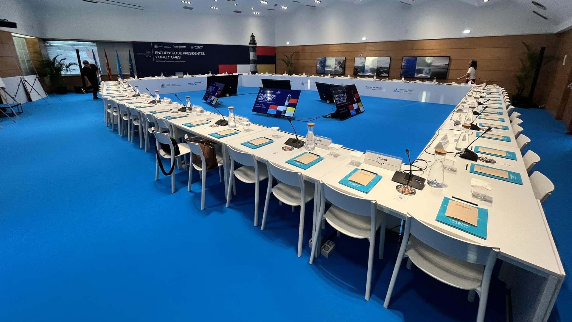 Montaje de eventos institucionales en Avilés, vista general